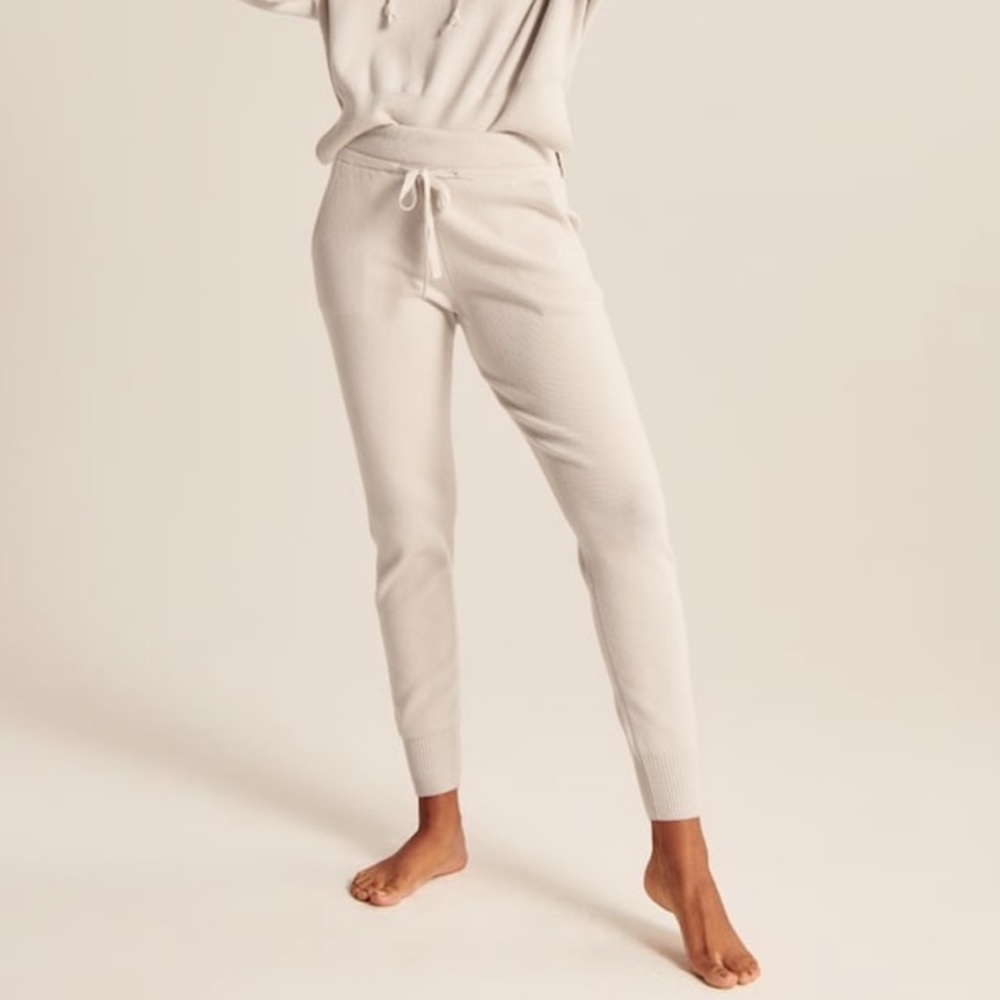 NWT - Abercrombie & Fitch LuxeLoft Lounge Sweater Joggers